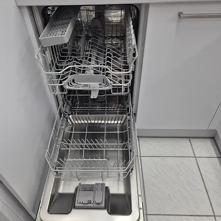 - 2 Bedroom & Terrace I 50m To