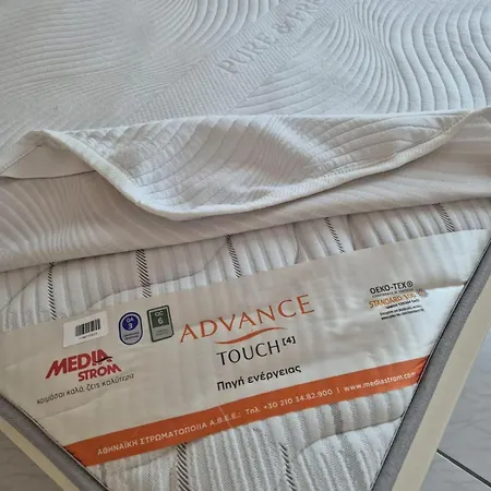 - 2 Bedroom & Terrace I 50m To لوتراكي