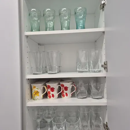 - 2 Bedroom & Terrace I 50m To 아파트