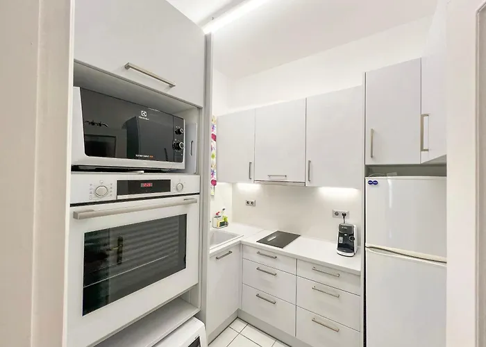 - 2 Bedroom & Terrace I 50m To Apartment Loutraki (Corinthia)