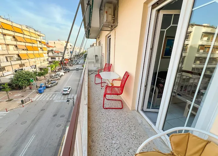 - 2 Bedroom & Terrace I 50m To Apartamento Loutráki